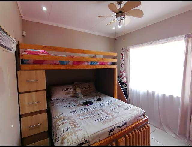 2 BEDROOM TOWNHOUSE FOR SALE IN MEIRINGSPARK EXT 4